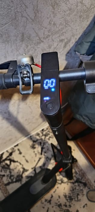 Электро самокат на подобии Xiaomi