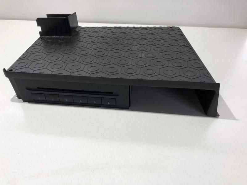 Magazie CD Mercedes E-Class W211 a2118703889