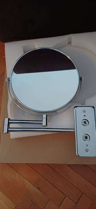 1. Oglindă cosmetică / bărbierit cu braț extensibil, prindere perete - NOUĂ