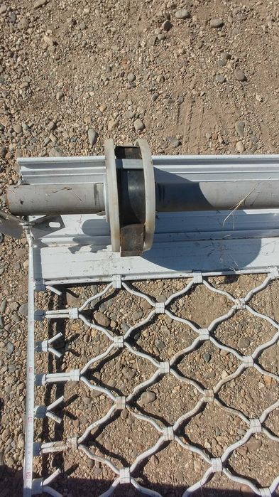 Метална ролетна врата