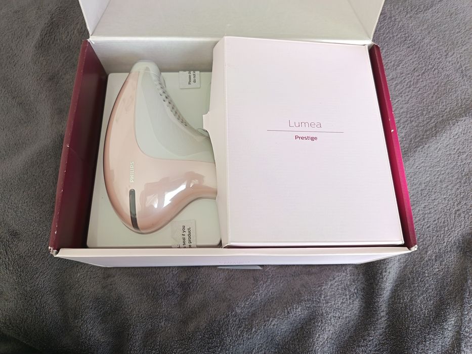 Vând aparat epilare definitiva Philips Lumea (IPL)