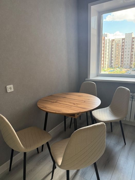 Продам Стол кухоный со стульями