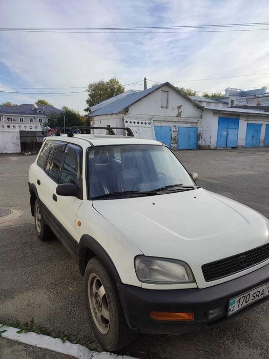 Продам Тойота Раф4