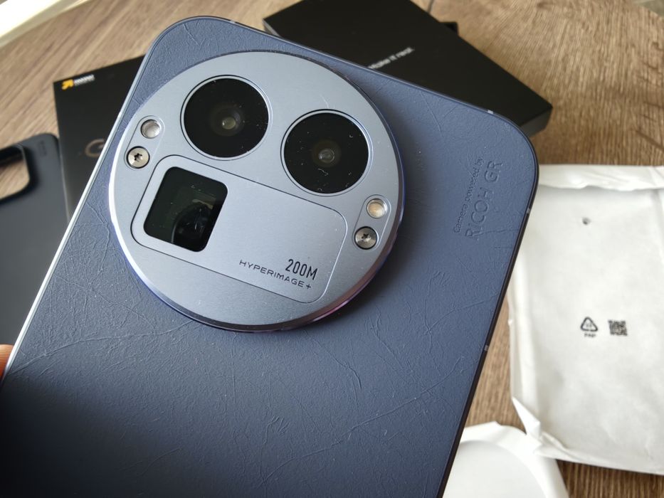 realme GT 8 Pro 16/512GB – отличен комплект + камера модул + 2 кейса