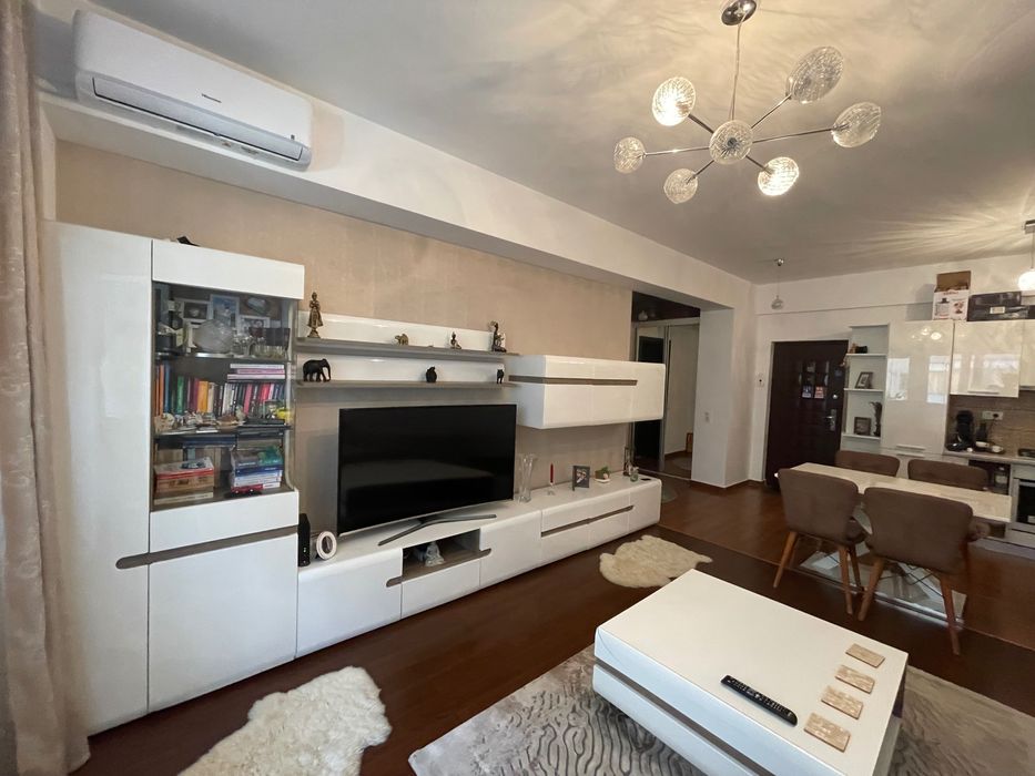 Vânzare apartament de 2 camere Militari Residence