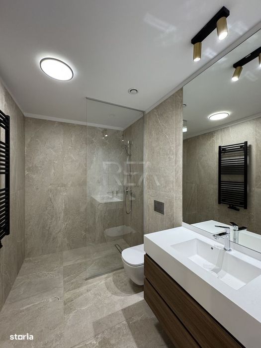 Studio dublu One Lake Club, cu piscina si promenada pe lac