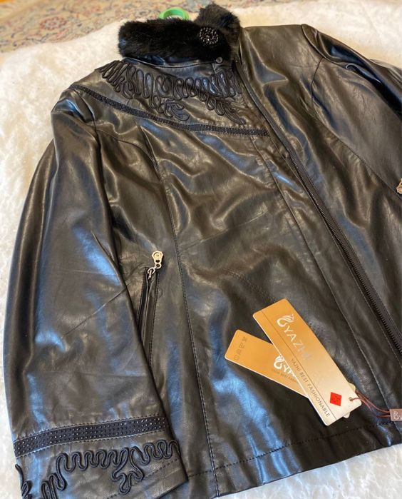 Куртка новая с биркой