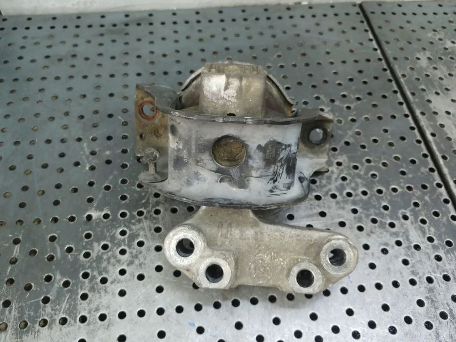 suport tampon motor 8f02 1.2vti  peugeot 208  9654166080