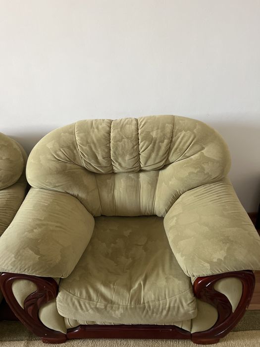 Диван и кресло продоется