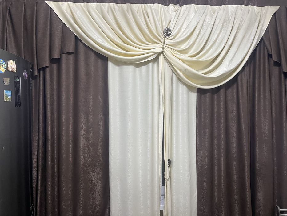 Продам шторы с тюлью комплект в идеале