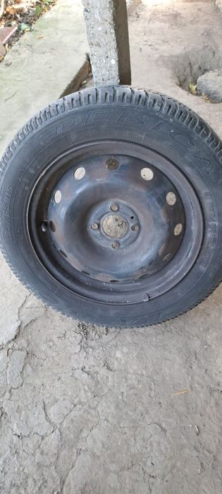 Vand 4 jante logan cu anvelope Debica