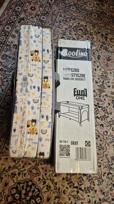 Pătuț Portabil Pliabil cu Saltea Bebe Moolino Fun, Ideal pentru Călătorii