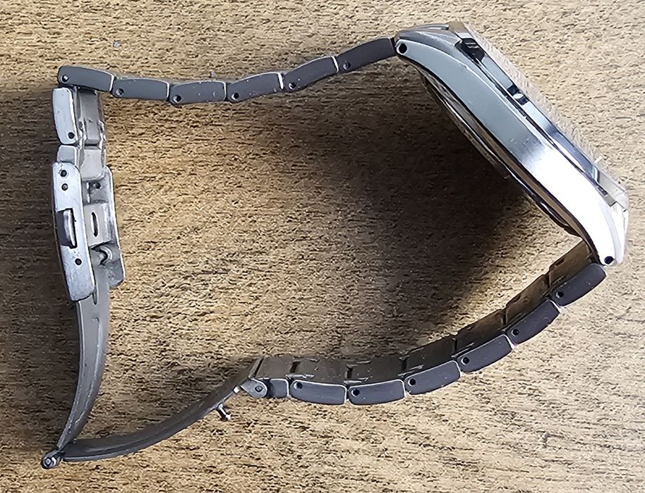 Ceas Citizen - titan, alimentare solară