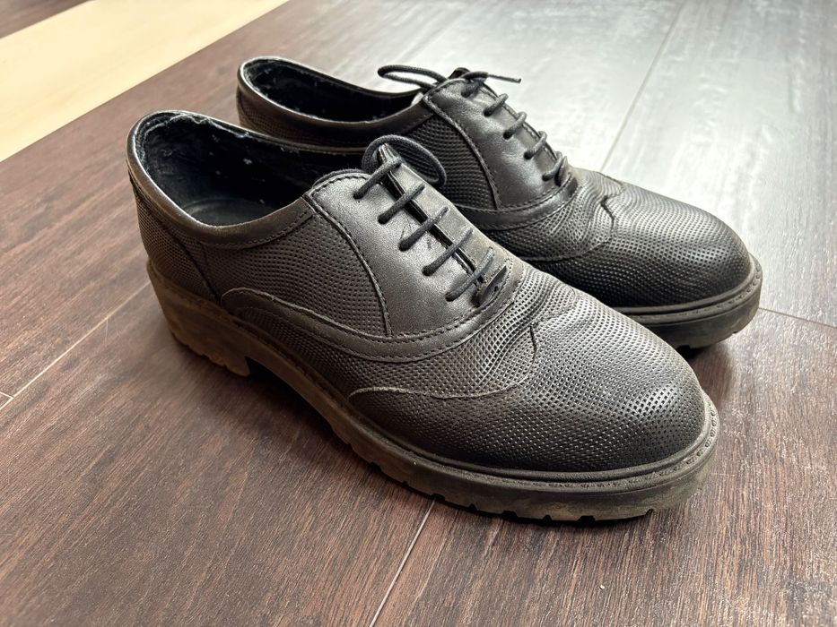 Дамски кожени ниски обувки - номер 38