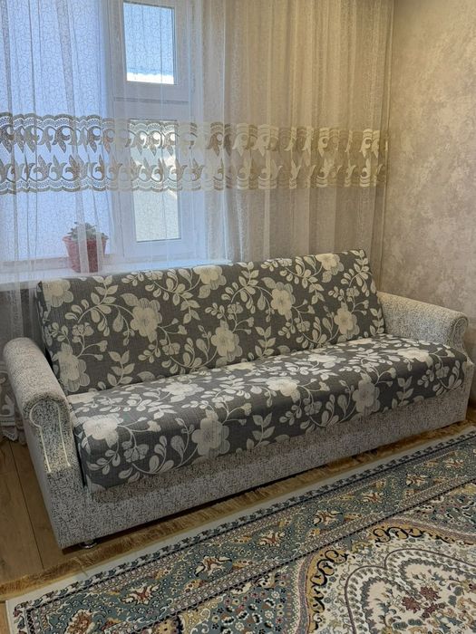 Продается раздвижной диван