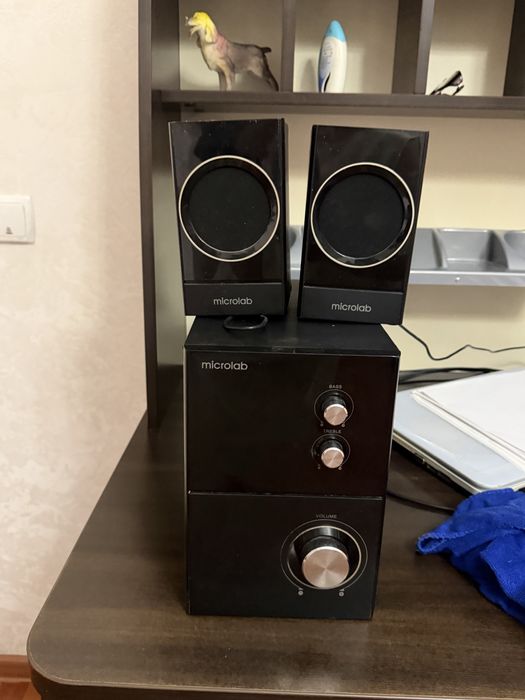 Продаются колонки microlab