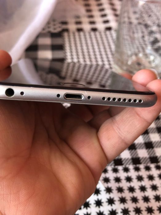 İсрочно продам İphone 6+