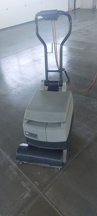 Nilfisk подопочистваща 220v