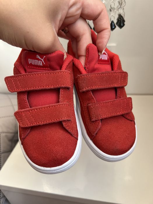 Червени велурени Puma