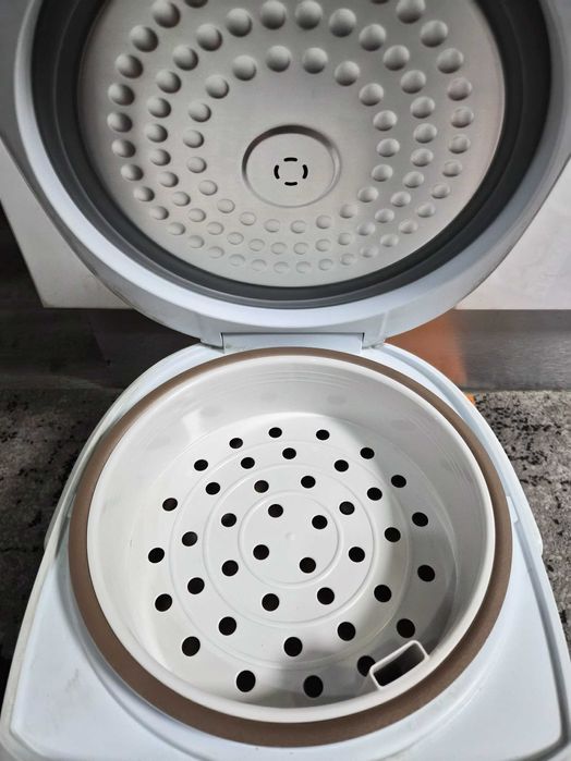 Нов Мултикукър Philips
