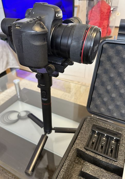 Vând Gimbal MOZA AirCross