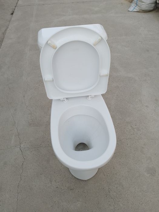 Унитаз продам дешево