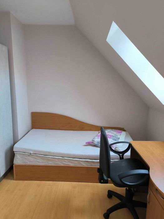 широк център - тристаен