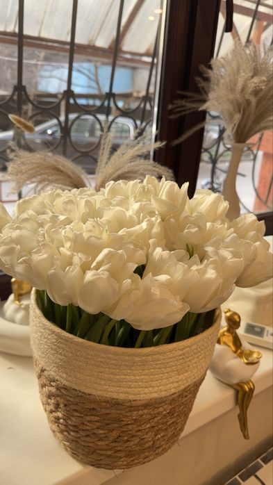 Тюльпаны 51шт в корзинке