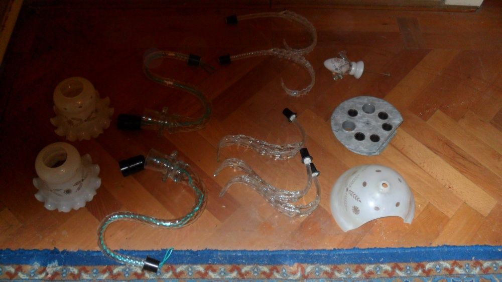 Candelabru din anii 80