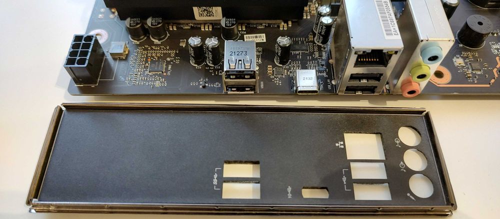 Kit placa de baza Lenovo IB560ME2 + procesor Intel I5 11400 + cooler .
