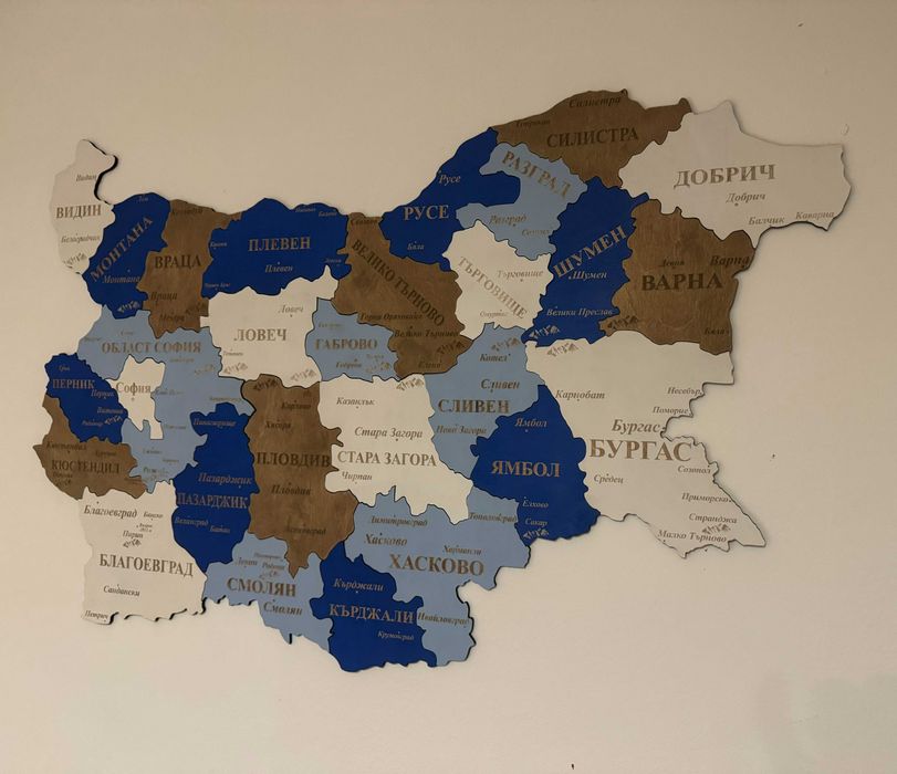 Карта на България от дърво