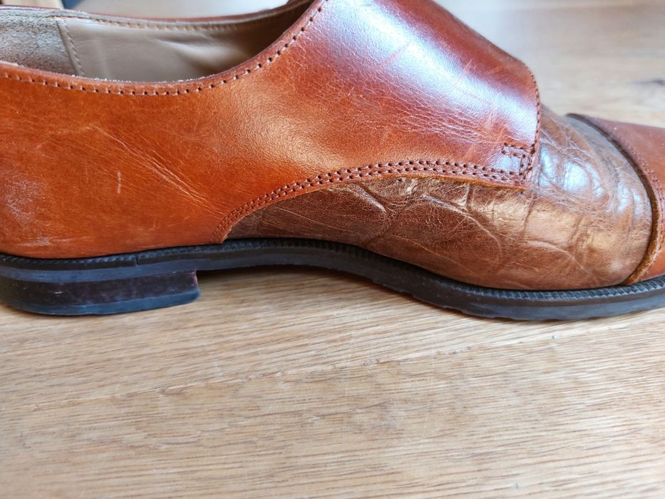 Pantofi lucrati manual, marime 38