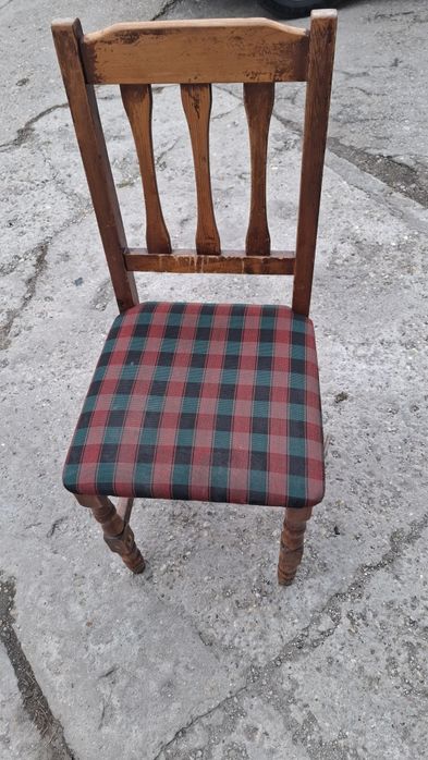 Маси и столове .