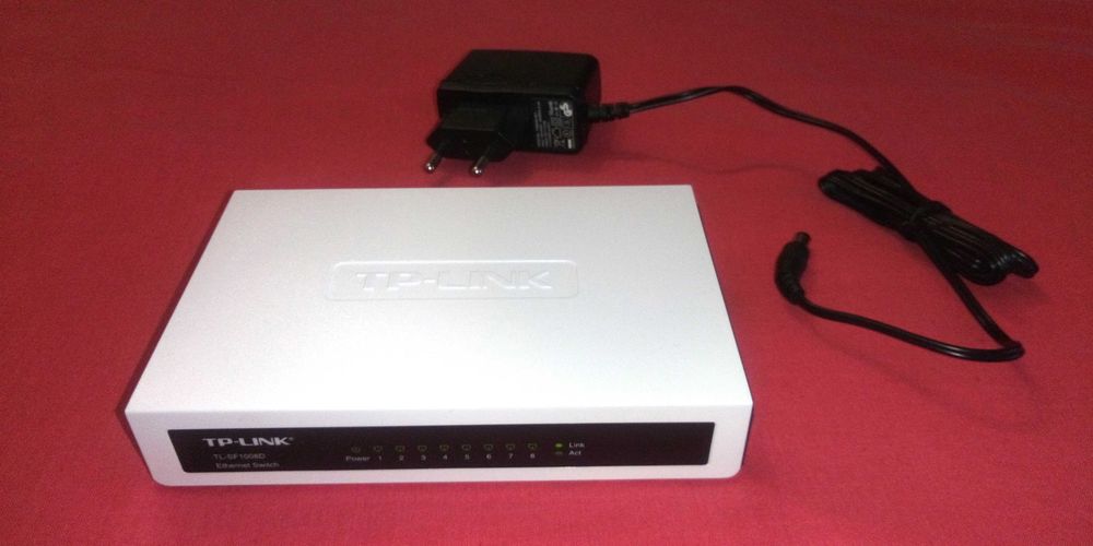 Суичове 5, 8 и 16 портови TP-Link, D-Link, Linksys, ASUS