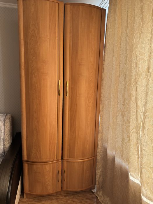 Продам платяной шкаф