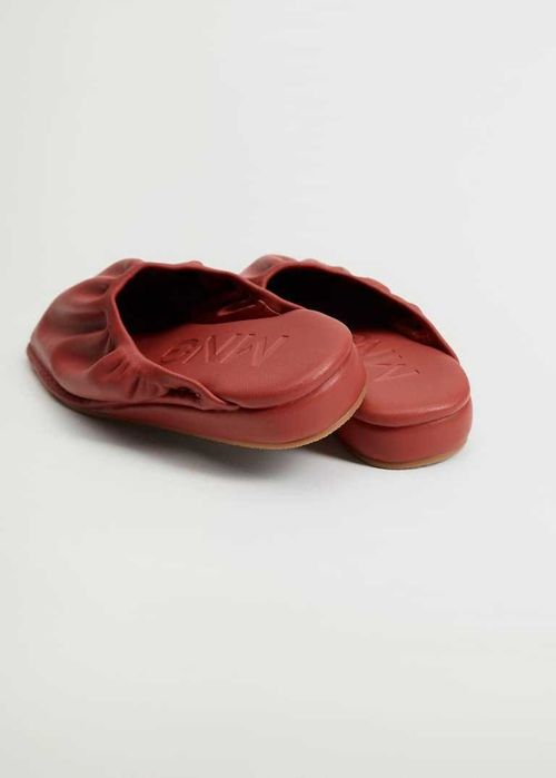 Нови Чехли Mango