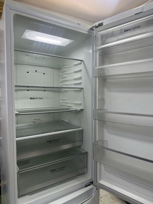 Продам холодильник LG