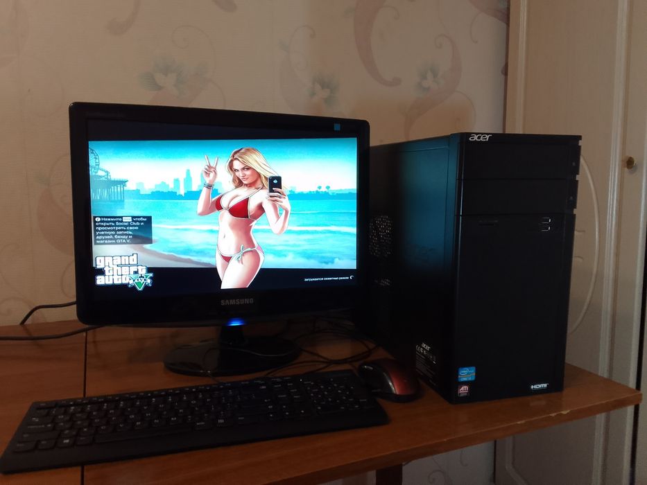 Компьютер в комплекте.