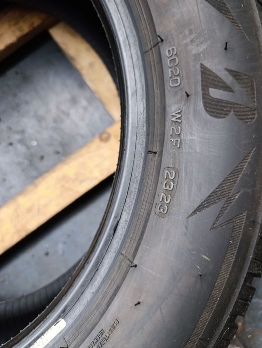 Anvelope de iarnă 205 60 16 Bridgestone  dot 2023