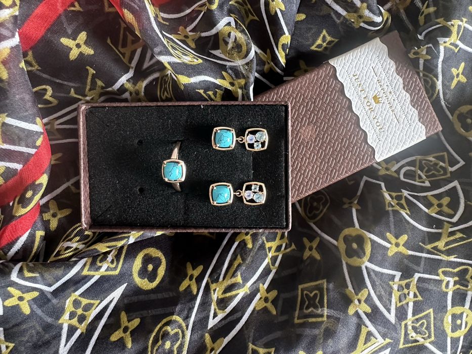 Продам красивый набор