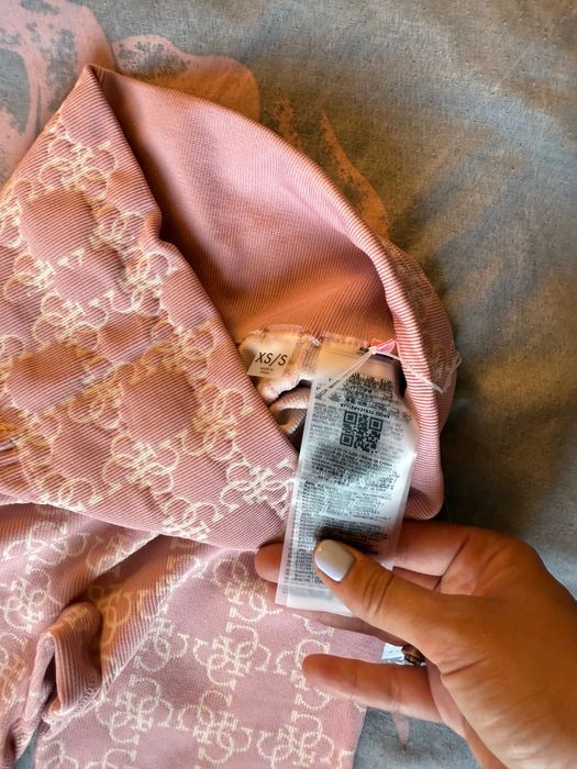 Спортен клин guess