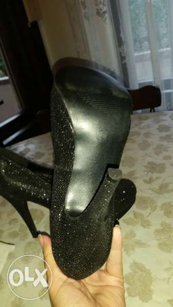 Поемам Доставката НОВИ официални обувки