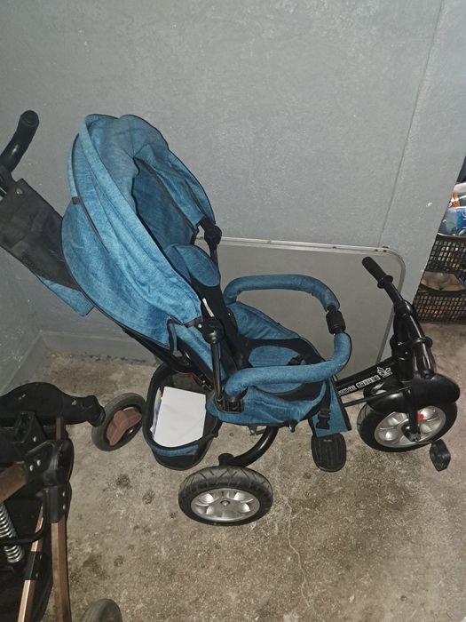 Tricicleta pentru copii în stare foarte buna