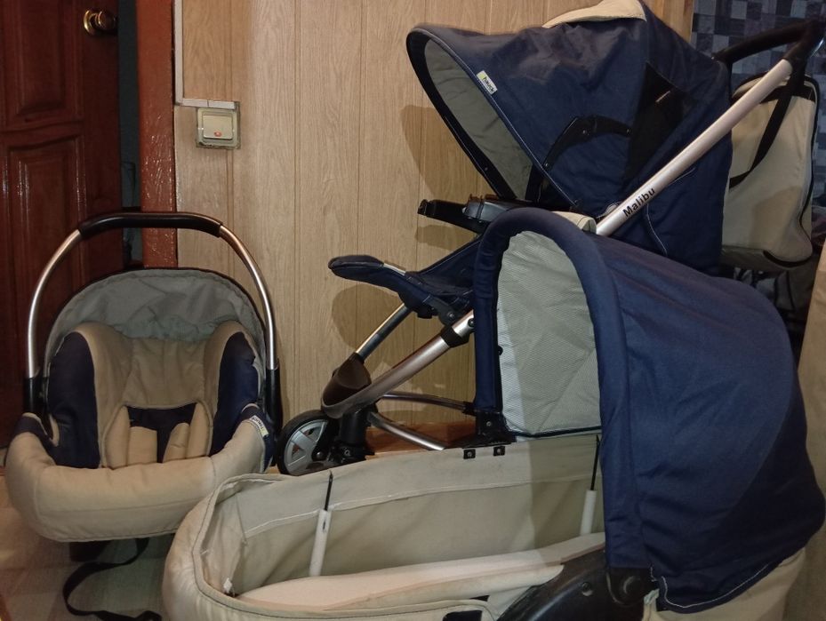 Продам коляску Hauck 3в1