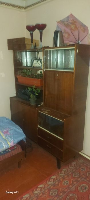 Шкаф стенка состояние хорошо адрес г.Чирчик