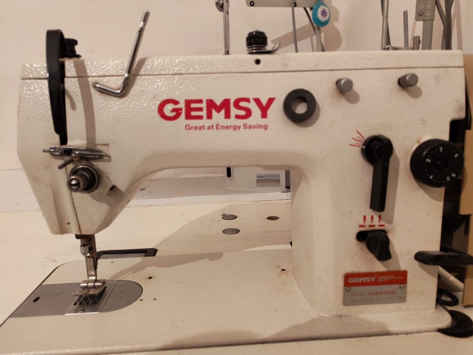 Швейная машина Gemsy