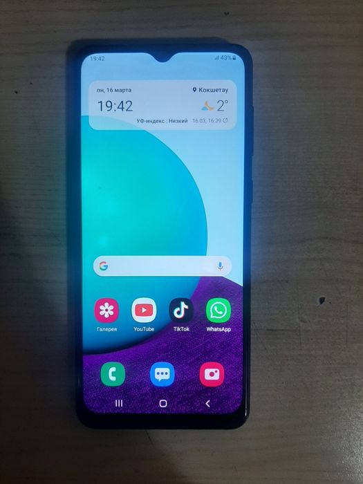 Продам телефон samsung A02