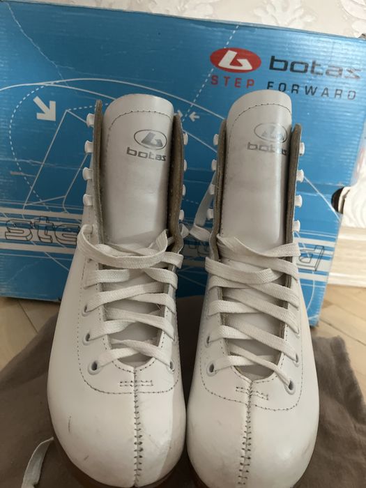 Фигурные коньки Botas Dagmar