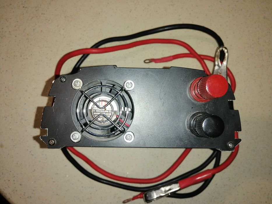 Aspirator 12v si invertor tensiune 12/220v