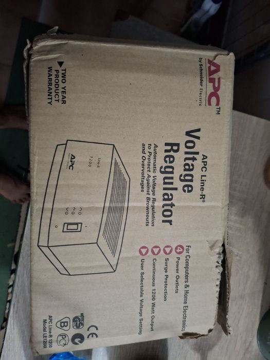 Stabilizator de tensiune